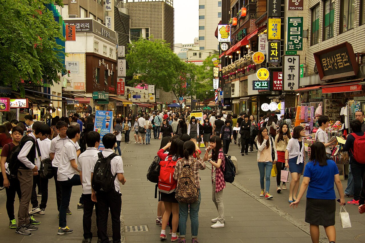 Insa-dong Traditional Culture Street (인사동 전통문화거리)