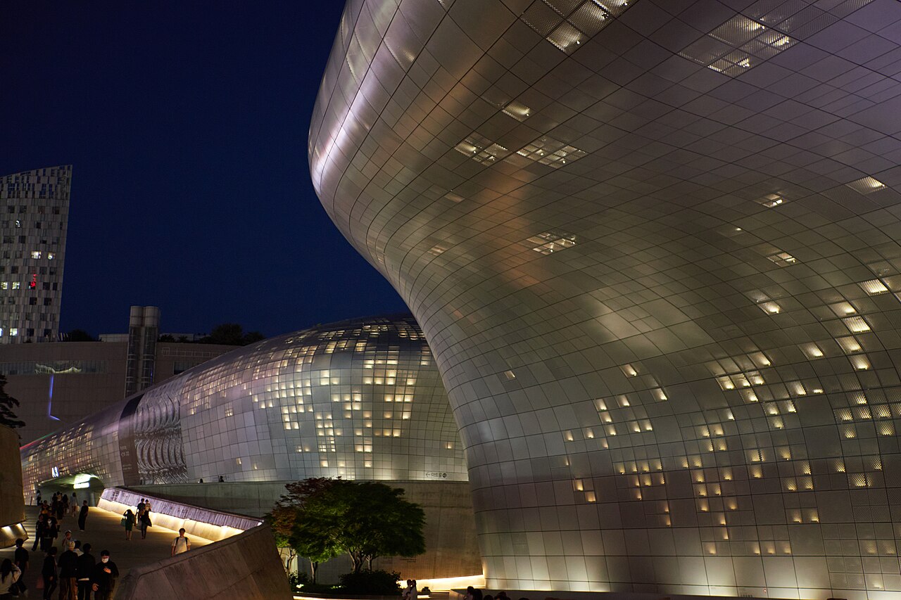 Dongdaemun Design Plaza (동대문디자인플라자)