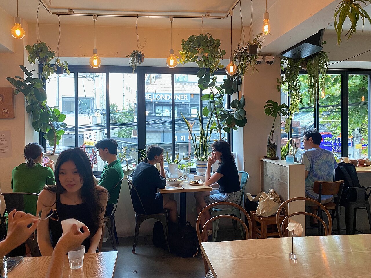 Itaewon (이태원)