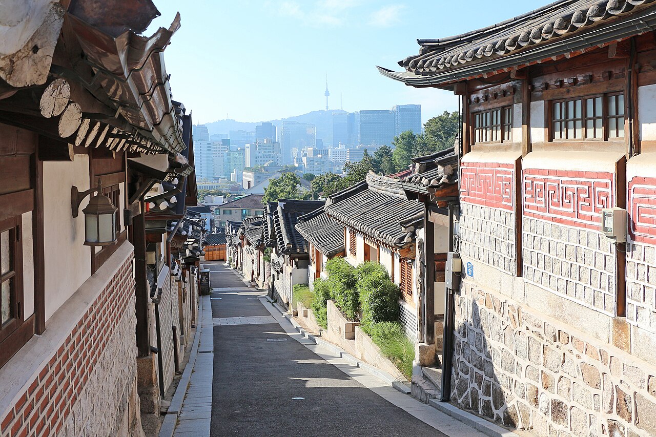 Bukchon Hanok Village (북촌한옥마을)