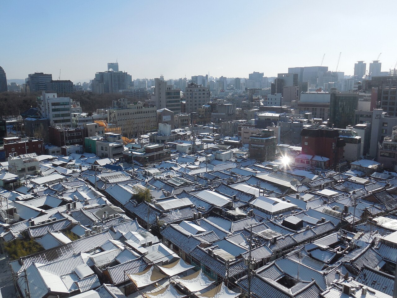 Ikseon-dong Hanok Cafe Street (익선동 한옥카페거리)